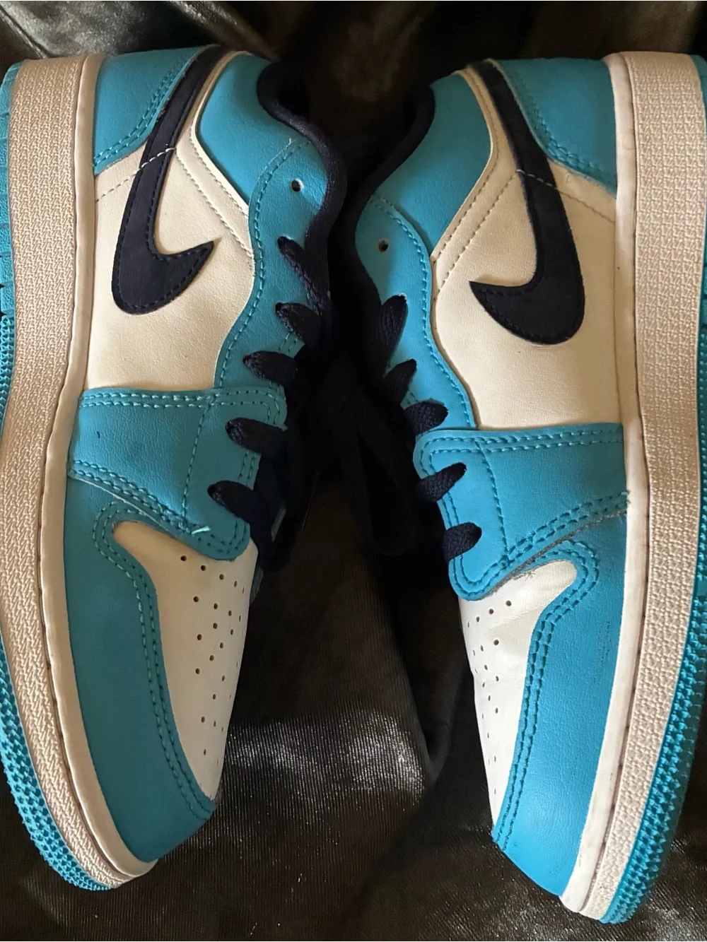 Nike Kids Turquoise, White & Black Low-Top Sneakers